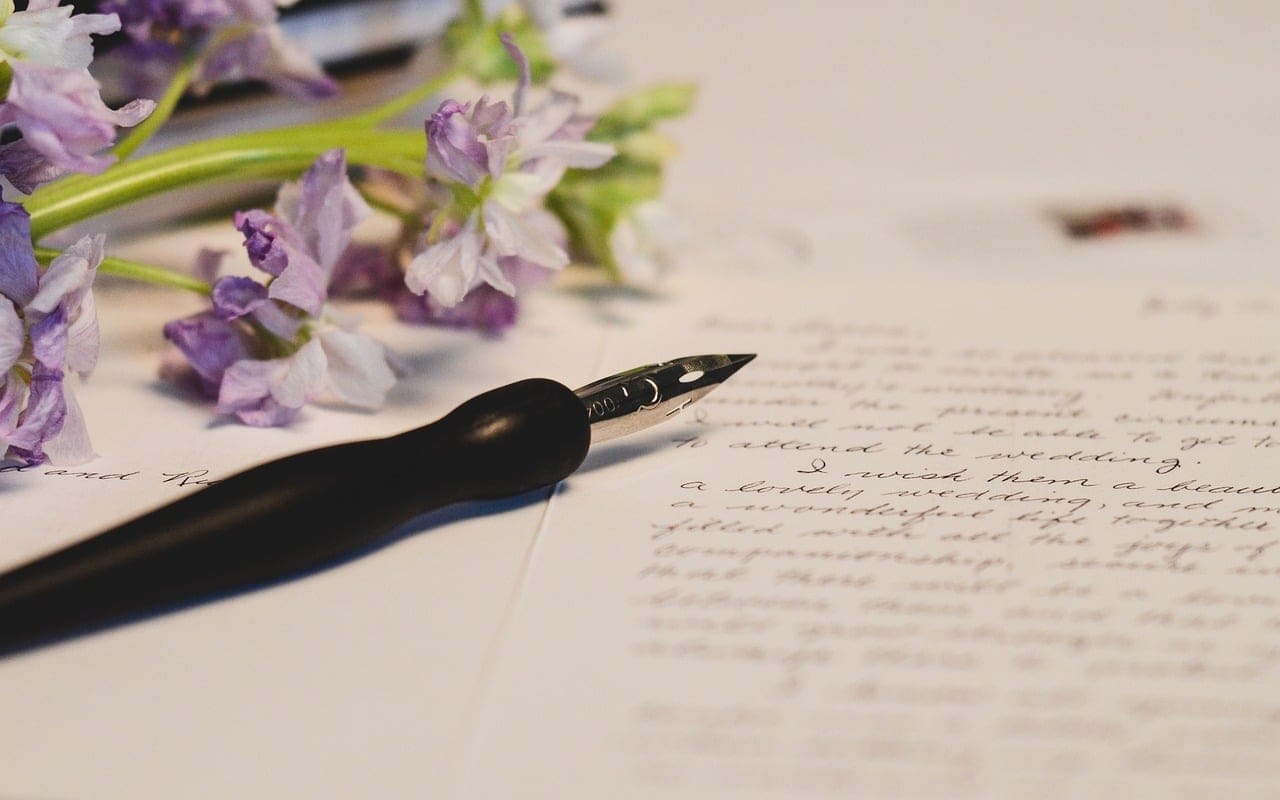 Photo-of-pen-and-letter-by-Deborah-Hudson-for-Pixabay